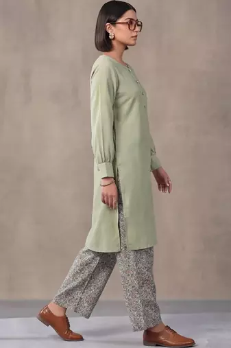women floral regular kurta with trousers