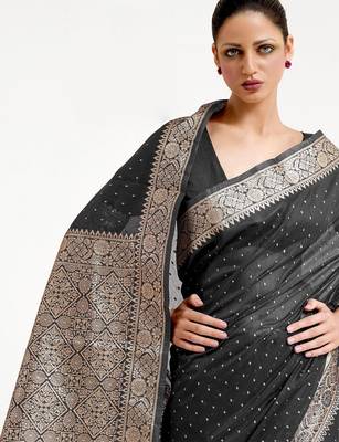 black black & gold-toned floral zari silk blend banarasi saree 2