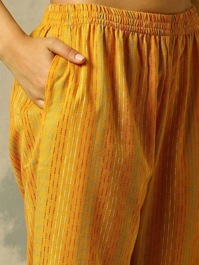 women printed regular cotton kurta with palazzos