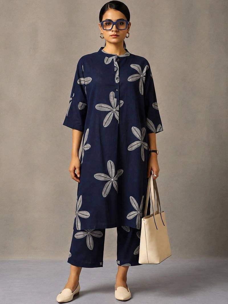 women floral printed regular cotton kurta with trousers