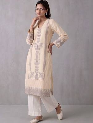 women ethnic motifs printed regular kurta with palazzos 6