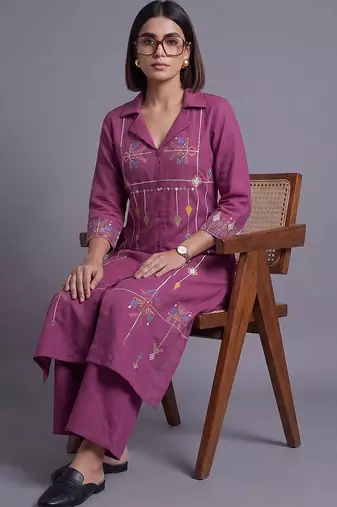 women ethnic motifs embroidered regular patchwork kurta with trousers
