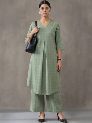 women ethnic motifs printed pleated kurta with palazzos 1