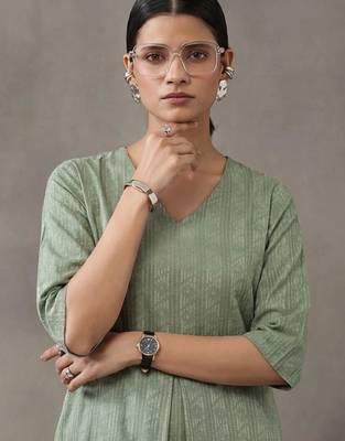 women ethnic motifs printed pleated kurta with palazzos 2