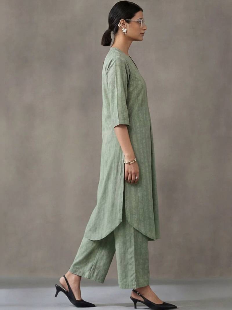 women ethnic motifs printed pleated kurta with palazzos