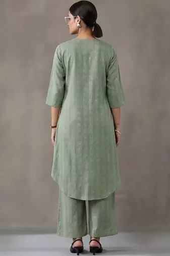 women ethnic motifs printed pleated kurta with palazzos