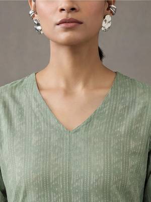 women ethnic motifs printed pleated kurta with palazzos 5