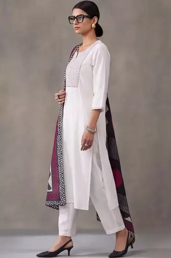 women embroidered thread work cotton kurta with trousers & with dupatta