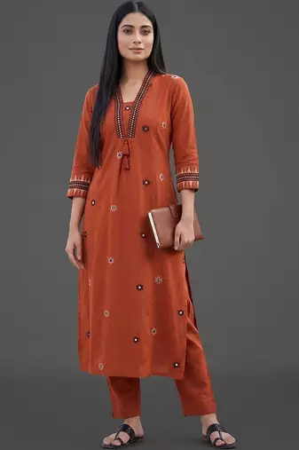 workwear women embroidered kurta with trousers