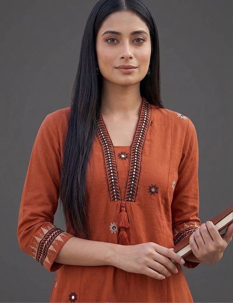 workwear women embroidered kurta with trousers