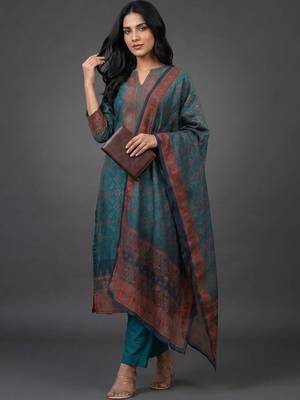formal women printed kurta with trousers with dupatta 3