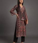 smart women printed kurta with trousers