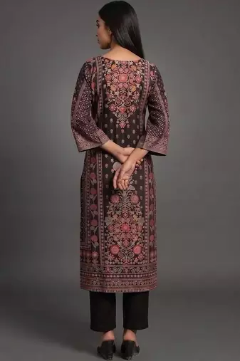 smart women printed kurta with trousers
