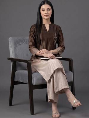 formal women dyed kurta with palazzos 6