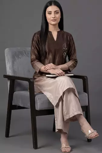 formal women dyed kurta with palazzos