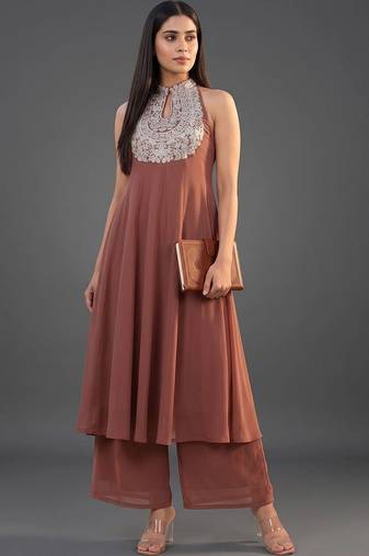 everyday workwear women embroidered kurta with palazzos