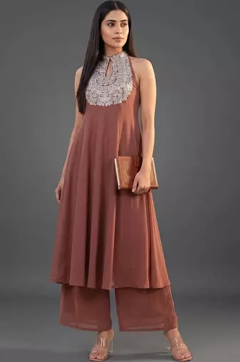 everyday workwear women embroidered kurta with palazzos