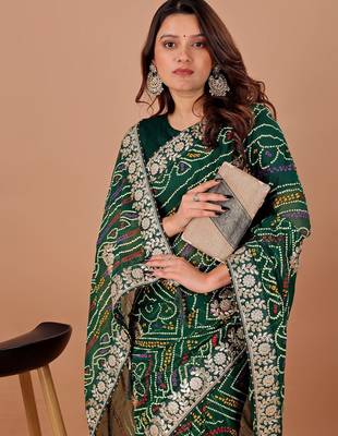 Green bandhani embroidered  gotta work saree 5