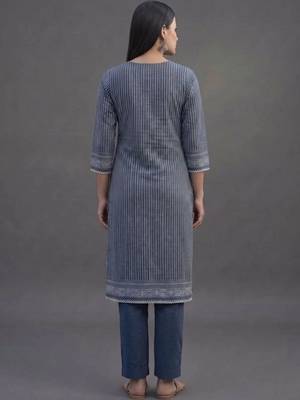 everyday workwear women printed kurta with trousers with dupatta 2