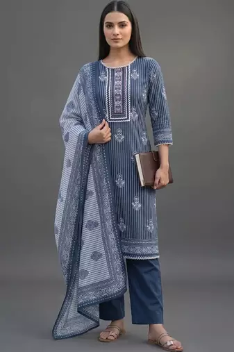 everyday workwear women printed kurta with trousers with dupatta