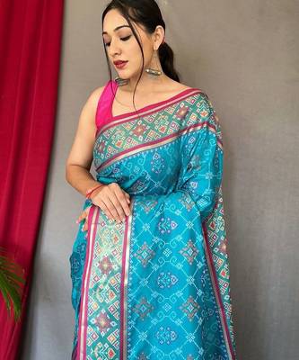 blue ethnic motifs woven design zari silk blend banarasi saree 3