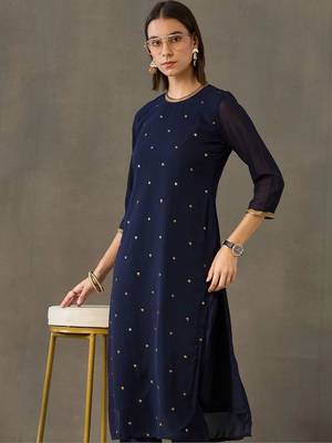tailored women embroidered kurta with trousers 2