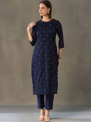 tailored women embroidered kurta with trousers 6