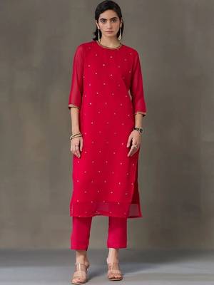 structured women embroidered kurta with trousers 6