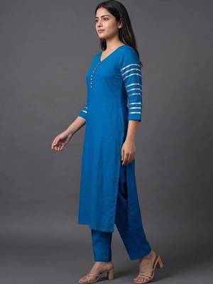 tailored women kurta with trousers with dupatta 2