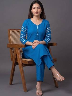 tailored women kurta with trousers with dupatta 4