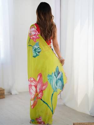 Green floral kutchi embroidery silk blend saree 4