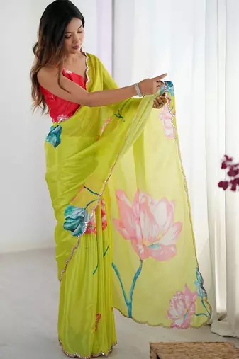 Green floral kutchi embroidery silk blend saree
