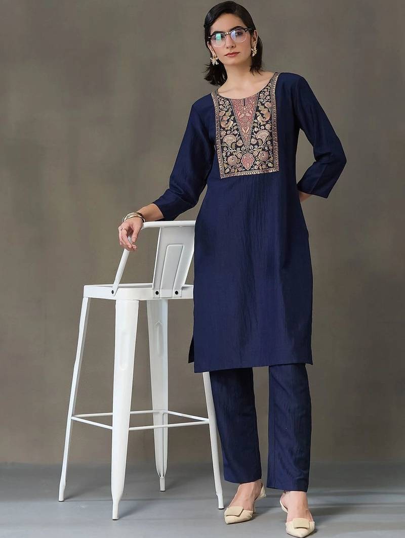 tailored women embroidered kurta with trousers