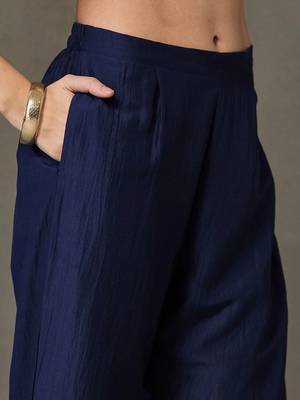 tailored women embroidered kurta with trousers 4