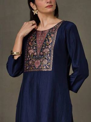 tailored women embroidered kurta with trousers 5