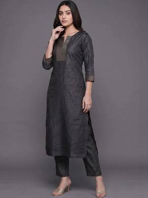 everyday workwear women kurta with trousers 6