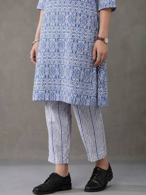 tailored printed cotton kurta sets 5