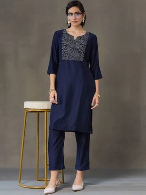 structured women embroidered kurta with trousers 1