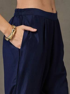 structured women embroidered kurta with trousers 4