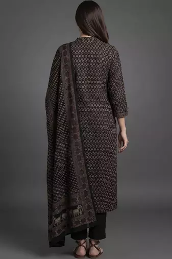 smart women printed kurta with trousers with dupatta