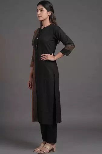 everyday workwear women colourblocked kurta with trousers