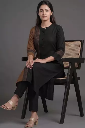 everyday workwear women colourblocked kurta with trousers