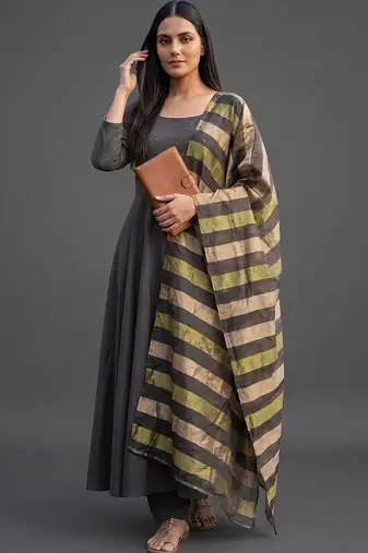 tailored kurta sets