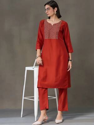 tailored women embroidered kurta with trousers 1