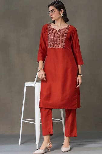 tailored women embroidered kurta with trousers