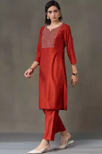 tailored women embroidered kurta with trousers