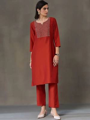 tailored women embroidered kurta with trousers 7