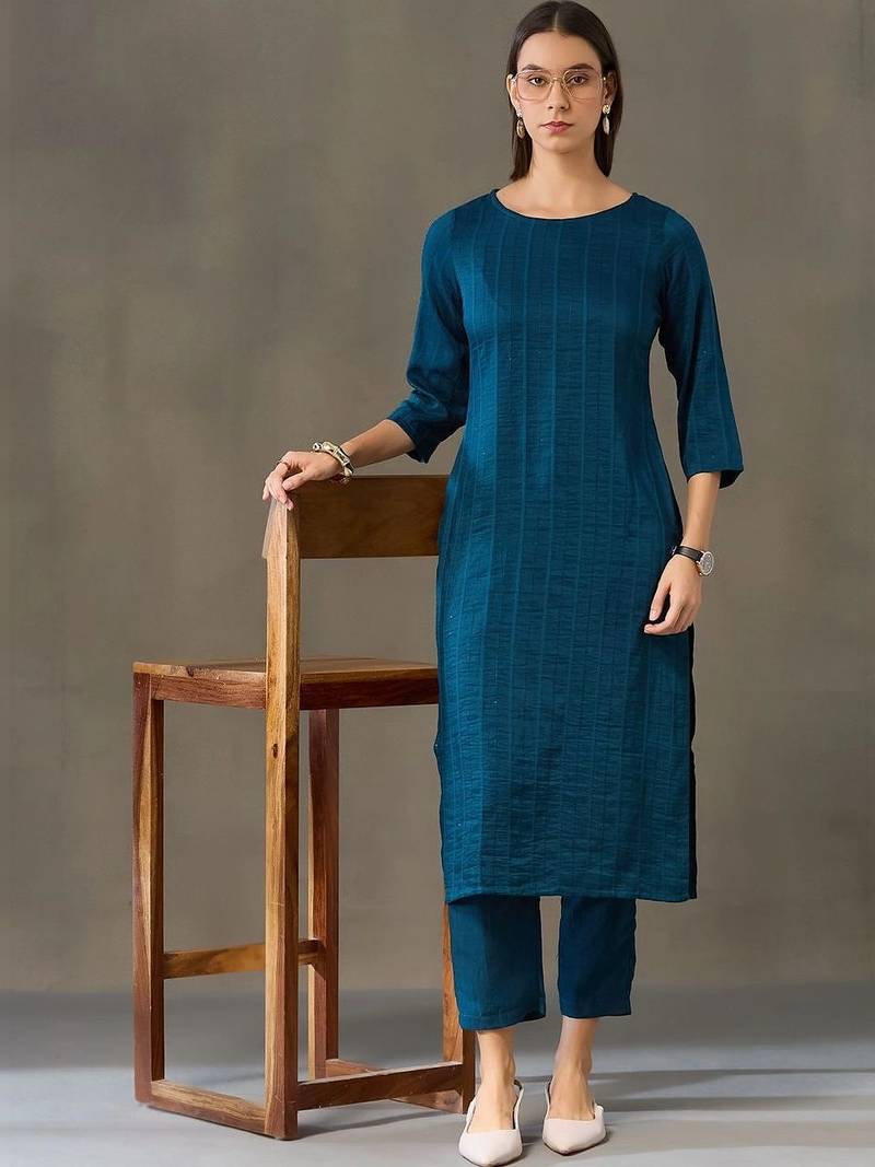 formal women kurta with trousers
