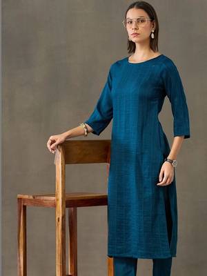 formal women kurta with trousers 2
