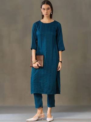 formal women kurta with trousers 3